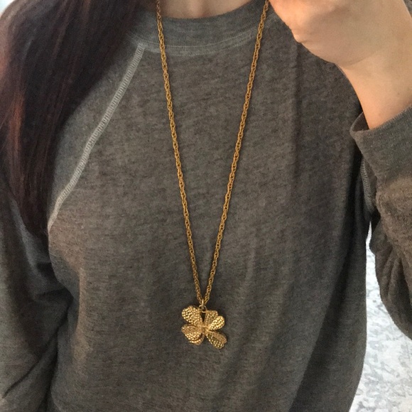 🍀Vintage Chanel 🍀 pendant necklace - Picture 8 of 8